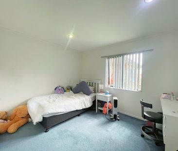 Sunny 4 bedroom family home - Photo 4