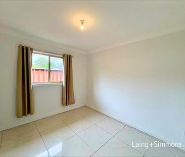 Modern two-bedroom home with water included - Photo 3