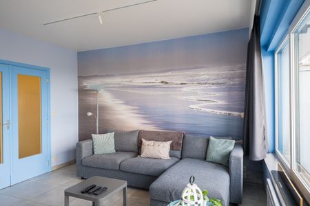 Vernieuwde studio met zongericht terras te huur - Photo 3