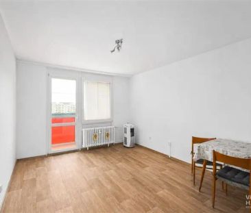 Světlý byt se zasklenou lodžií - Photo 6