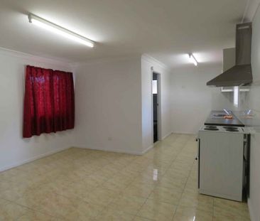 Quiet Location ,suitable for Long term tenants. - Photo 3