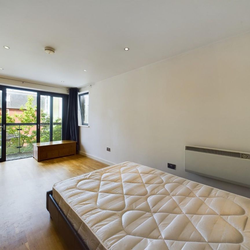 Charles Cross Apartments, 22 Constantine Street, Plymouth, Devon, PL4 - Photo 1