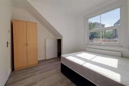 Seven Sisters Road, Holloway, Finsbury Park, London, N7 - Photo 4