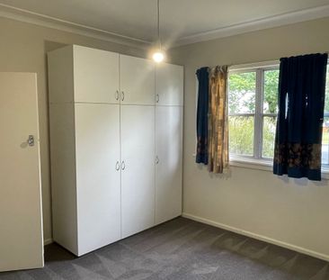 TIDY NORTH-CENTRAL 3 BEDROOM + STUDY HOME - Photo 6