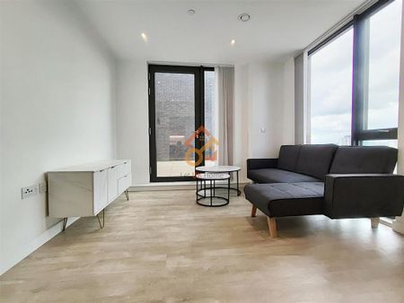 1 bedroom in a flat share to rent - Photo 2