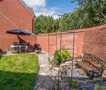 2 bedroom semi-detached house to rent - Photo 1