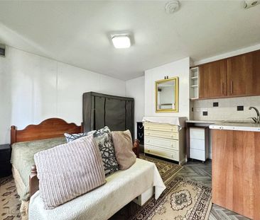 studio to rent Yarmouth Road, Norwich, Norfolk, NR7 - Photo 1