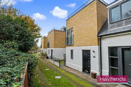 Henrietta Gardens, N21 - Photo 5