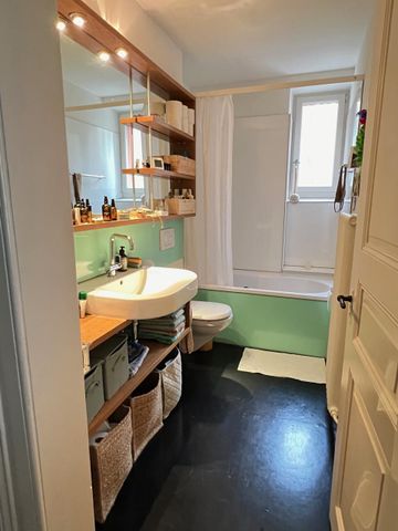 Zentrale, helle 2-Zimmer-Wohnung mit Bergblick zur Zwischenmiete - Photo 4