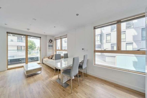 Hewitt, Alfred Street, Reading, RG1 - Photo 1