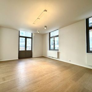 Appartement te huur in Brussel voor € 1.300 met 1 slaapkamer - Photo 2