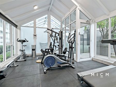 112/79 Whiteman Street - Photo 5
