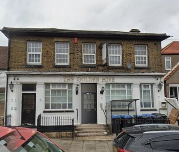 Green Street, Enfield EN3, London - Photo 1