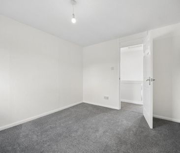 3 bedroom end of terrace house to rent - Photo 6
