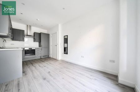 1 bedroom flat to rent - Photo 2