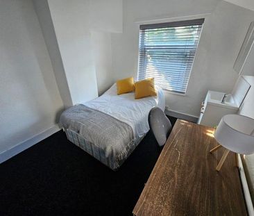 2 bedroom house share to rent - Photo 1