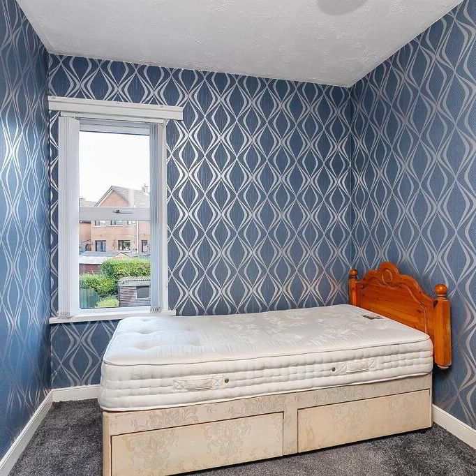 215 Carnmoney Road, Newtownabbey, BT36 6JR - Photo 1