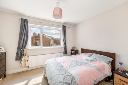 2 bedroom end of terrace house to rent - Photo 5