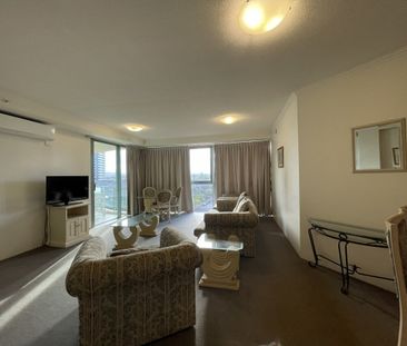 Spacious Apartment In Sought After Location! - Photo 1
