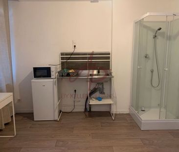 Location Appartement 1 pièce 13m² ROUBAIX 59100 - Photo 1
