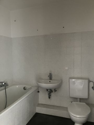 Bahnhofstraße 246, 47178 Duisburg - Photo 5