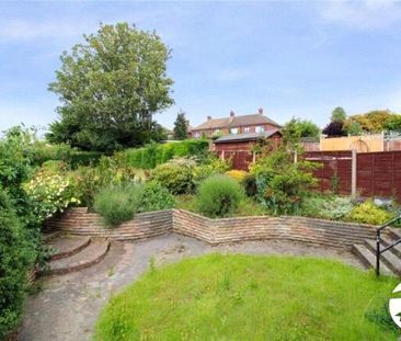 4 bedroom end of terrace house to rent - Photo 2