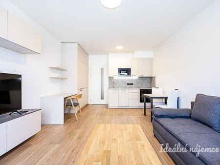 Pronájem bytu 1+kk 35 m2 - Fotografie 2