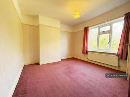 3 bedroom terraced house to rent - Photo 3