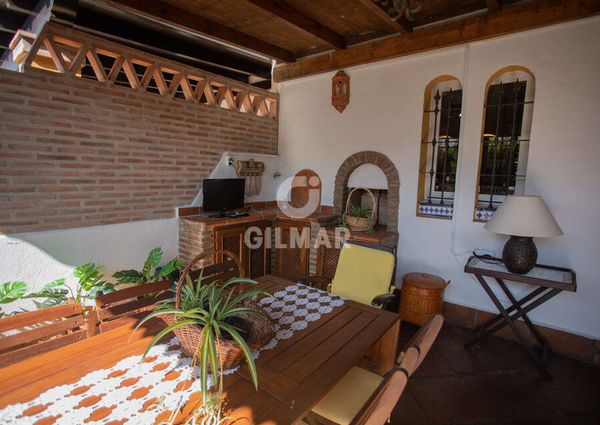 Chalet Adosado en alquiler en Casares – Málaga | Gilmar Consulting