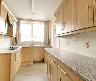 3 bedroom semi-detached house to rent - Photo 6