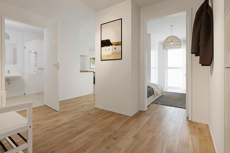 IMMOBILIEN SCHNEIDER - Neubau Erstbezug - traumhaft schöne 3 Zimmer Wohnung mit EBK, Parkett, Balkon - Photo 3