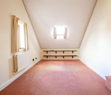 4 bedroom semi-detached house to rent - Photo 1