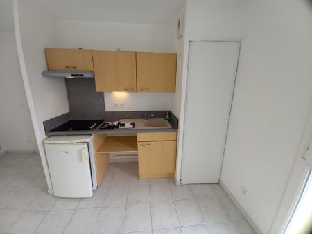 Location Appartement 1 pièce 34m² ST LO 50000 - Photo 3