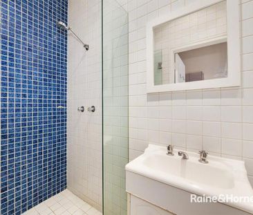 STUDIO LOCATED IN THE HEART OF THE SPOT! - Photo 3