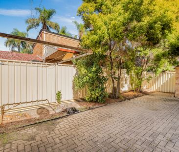 Modern Living in the Heart of Mount Hawthorn - Photo 5