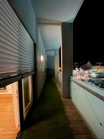 Helle, sonnige 2-Zimmer Wohnung mit sehr großer sonniger Loggia im Zentrum von Ried - Foto 4