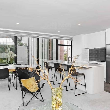 City Centre, 2 Bedroom, $750 per week - 704/8 Whitaker Pl - Photo 3