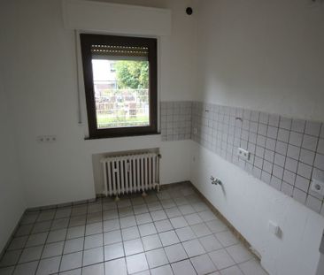 Duisburg - Buchholz, schöne 2 Zimmer Erdgeschoßwohnung komplett ren... - Photo 6