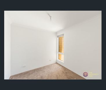 Low-Maintenance Living in a Prime Wellard Location - Photo 1