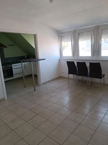 Location Appartement 2 pièces 34m² BOULOGNE SUR MER 62200 - Photo 2