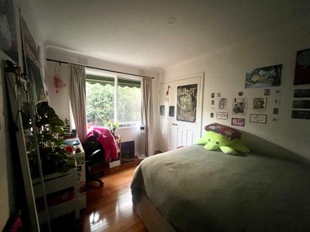 Blackburn North - Photo 3