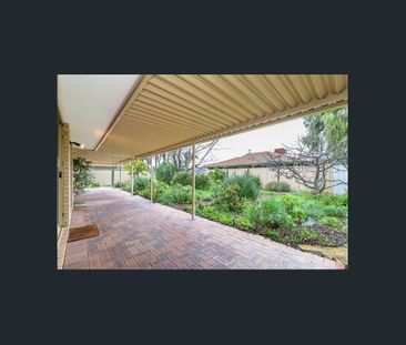 Peaceful Living in a Quiet Cul-de-Sac - Photo 2