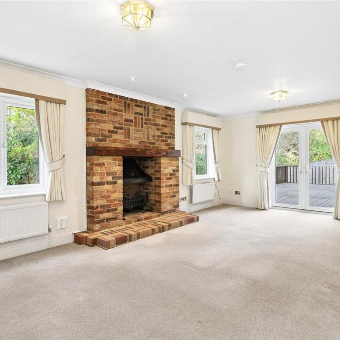 5 bedroom detached house to rent - Photo 1