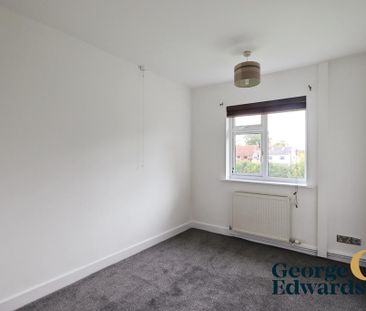 3 bedroom detached bungalow to rent - Photo 5