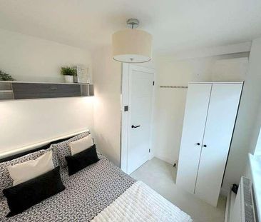 Dawnay Road, Great Bookham, Leatherhead, KT23 - Photo 5