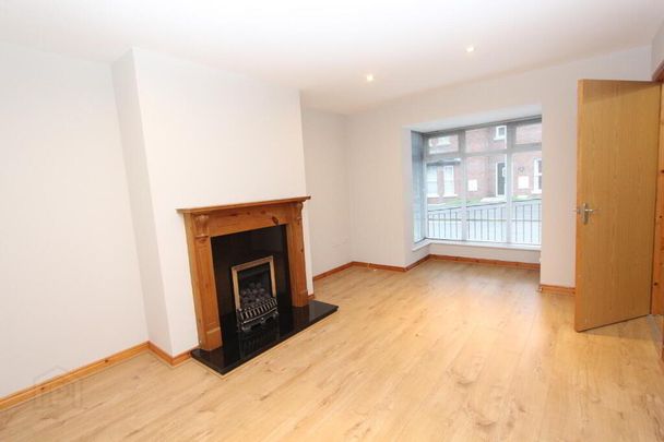 10 Lewis Park, 10 Lewis Park, Belfast, BT4 1FE - Photo 1