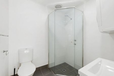 Peaceful flat with modern finishes - Photo 3