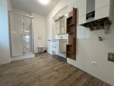 TOPZUSTAND + gute RAUMEINTEILUNG + BÜRO & WOHNEN! - Photo 3