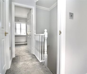 2 bedroom end of terrace house to rent - Photo 1
