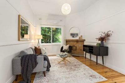 Delightful Three-Bedroom Cottage - Photo 5
